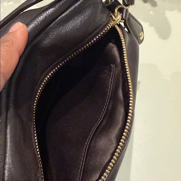 Vintage COACH Campbell Leather Camera Crossbody Bag - Picture 14 of 15